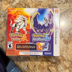 Nintendo Pokémon Sun and Moon SteelBook Edition - Red and Blue